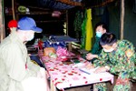 Bắt 2 đối tượng cắt rừng để trốn cách ly nhập cảnh vào Việt Nam