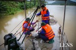 Những người “đo gió, đếm mưa” bên dòng sông Ngàn Phố