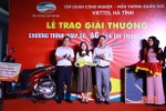 Khách hàng Viettel Hà Tĩnh trúng thưởng xe máy SH