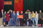Hiệp hội Du lịch Nha Trang - Khánh Hòa trao 250 triệu đồng hỗ trợ người dân khó khăn của Hà Tĩnh làm nhà ở