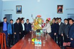 Trưởng ban Dân vận Tỉnh ủy, Giám đốc Công an tỉnh Hà Tĩnh chúc mừng Giáng sinh