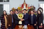 Chủ tịch Ủy ban MTTQ tỉnh Hà Tĩnh chúc mừng Giáo xứ Tiếp Võ
