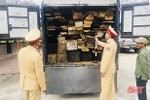 Bắt xe tải vận chuyển gỗ lậu từ Hương Sơn ra Thanh Hóa