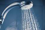 Vì sao đột quỵ thường xảy ra khi tắm?