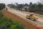 Tăng tốc thi công dự án nâng cấp Quốc lộ 8A qua Hương Sơn