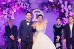 Trung vệ Bùi Tiến Dũng chia sẻ cảm xúc sau đám cưới tại quê nhà Hà Tĩnh
