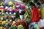 Hàng hóa Tết tại Hà Tĩnh phong phú, sức mua tăng dần