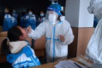 Trung Quốc ghi nhận hơn 100 ca nhiễm Covid-19 mới trong cộng đồng
