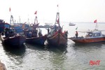 Biên phòng Hà Tĩnh liên tiếp bắt giữ 5 tàu giã cào khai thác trái quy định
