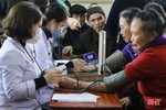 Khám, cấp phát thuốc miễn phí cho 200 người dân thành phố Hà Tĩnh