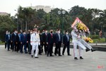 Lãnh đạo Hà Tĩnh dâng hương tưởng niệm Chủ tịch Hồ Chí Minh và các anh hùng, liệt sỹ