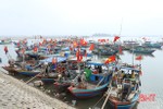 Nguồn lợi hải sản sụt giảm, ngư dân Cẩm Nhượng không thiết ra khơi