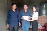 Gần 200 triệu đồng ủng hộ cô học trò nghèo mắc bệnh u não ở Hà Tĩnh