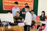 Hơn 1.000 thẻ căn cước công dân đến tay người dân Vũ Quang