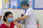Thị xã Hồng Lĩnh tiêm vắc-xin phòng Covid-19 cho đối tượng ưu tiên