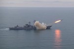 Chiến hạm Nga phóng tên lửa to như tiêm kích
