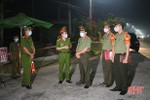 Lực lượng công an vùng dịch ở Hà Tĩnh cần thực hiện tốt nhiệm vụ “kép”