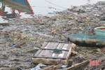Người dân thiếu ý thức, âu thuyền Cửa Sót ngày càng ô nhiễm