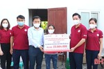 Hội Chữ thập đỏ Hà Tĩnh hỗ trợ 4 gia đình bị ảnh hưởng thiên tai sửa chữa nhà ở