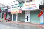 Người dân TP Hà Tĩnh đóng cửa hàng quán để phòng dịch Covid-19