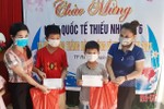 Tặng 241 suất quà cho trẻ em khiếm thị và con của hội viên Hội Người mù Hà Tĩnh