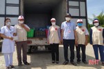Giáo phận Hà Tĩnh tặng hàng ngàn suất quà cho các bệnh viện