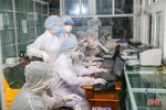 Xuyên đêm xét nghiệm “gói 150 ngàn mẫu cộng đồng” ở CDC Hà Tĩnh