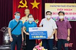 Công đoàn Viên chức Hà Tĩnh ủng hộ 1 tỷ đồng chống dịch