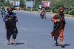 Quân Taliban bắt đầu tiến vào thủ đô của Afghanistan từ mọi ngả