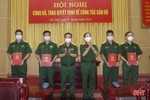 Bộ CHQS tỉnh Hà Tĩnh trao quyết định điều động, bổ nhiệm 4 vị trí công tác
