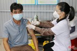Các địa phương ở Hà Tĩnh tiêm vắc-xin phòng COVID-19 đợt 5
