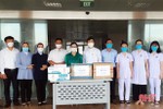 Tòa Giám mục Giáo phận Hà Tĩnh trao 303 suất quà cho cán bộ, y bác sỹ và bệnh nhân điều trị COVID-19