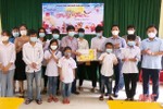 Các địa phương, đơn vị ở Hà Tĩnh trao quà cho trẻ em dịp tết Trung thu