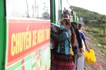 Hà Tĩnh huy động xe buýt hỗ trợ vận chuyển 1.300 công dân từ miền Nam qua địa bàn