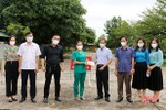 Ngành y tế Hà Tĩnh thăm hỏi tình hình sức khỏe 3 cán bộ nhiễm COVID-19