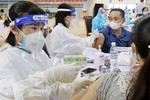 Thêm 2,6 triệu liều vaccine Pfizer do Mỹ hỗ trợ đã về tới Việt Nam