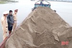 Phát hiện thuyền vận chuyển cát trái phép trên sông Lam