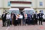 Hà Tĩnh tiếp nhận 2 xe cứu thương từ Tập đoàn Dầu khí Việt Nam
