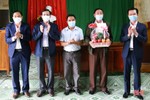 Trưởng ban Nội chính Tỉnh ủy tặng quà nhân ngày đại đoàn kết toàn dân tại Can Lộc