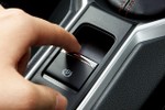 Các nút điều khiển trên xe ô tô cần ghi nhớ khi học lái xe
