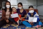 Công ty Tân Nhật Hồng trao 48 suất quà cho trẻ em Hà Tĩnh bị mù đa tật