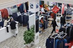 Cửa hàng thời trang ở Hà Tĩnh “đua” khuyến mãi lớn dịp Tết Nguyên đán