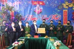 Chủ tịch UBND tỉnh kiểm tra công tác sẵn sàng chiến đấu và chúc tết LLVT ở Nghi Xuân, Lộc Hà