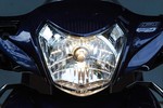 Tại sao đèn xe máy sáng yếu và nguyên nhân