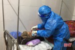 Cơ sở y tế tuyến huyện “chia lửa” điều trị bệnh nhân COVID-19 ở Hà Tĩnh