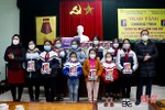 Trao tặng 150 máy tính bảng hỗ trợ học sinh có hoàn cảnh khó khăn ở Can Lộc