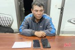 Bắt đối tượng trộm tiền và điện thoại ở Cẩm Xuyên