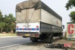 Ô tô tải va chạm với xe máy trên tuyến tránh TP Hà Tĩnh, người đàn ông bị thương nặng