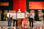 Đón nhận bằng Di tích LSVH cấp tỉnh Nhà thờ Phan Công Tăng ở Thượng Lộc