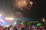 Hàng vạn người tham gia Lễ hội du lịch biển Hà Tĩnh